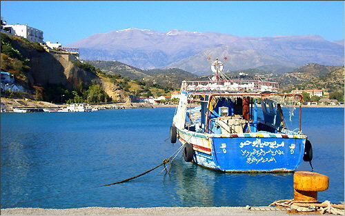 Agia Galini: Port and Ida mountains